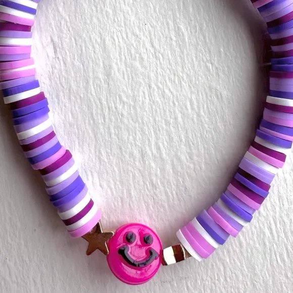 Handmade colorful clay bead bracelet gold tone stars pink smiley face stretch - Picture 2 of 6